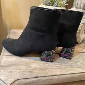 Betsey Johnson Black Ankle Boots with Colorful Beaded Heels size 5
